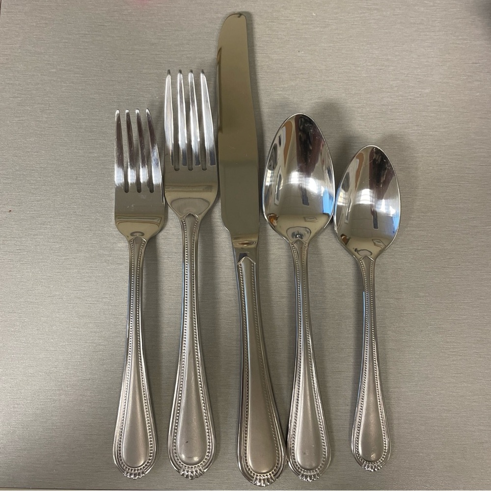 Satin Countess (Stainless) 5pc place setting by Oneida Silver - heavy duty